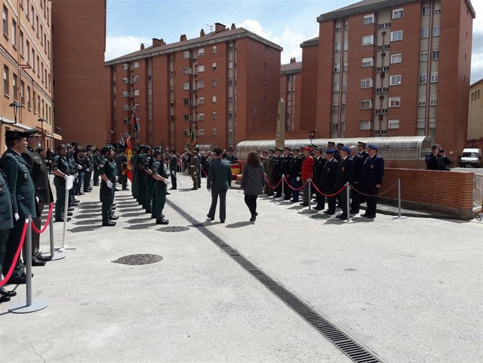 Acto en Pamplona para conmemorar la fundación de la Guardia Civil.