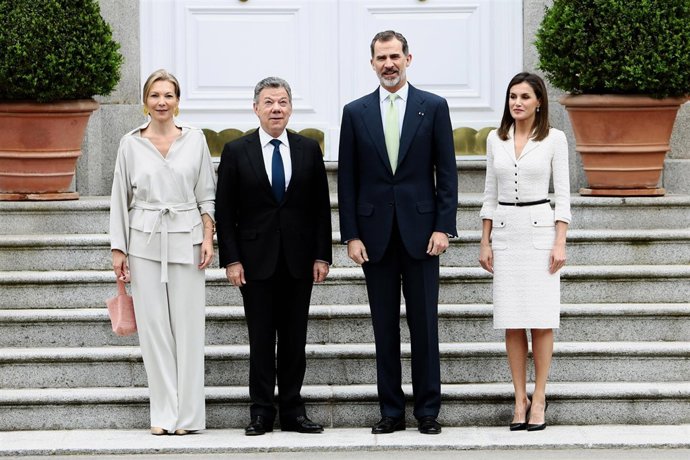 Los reyes felipe y letizia con el presidente de colombia y su mujer