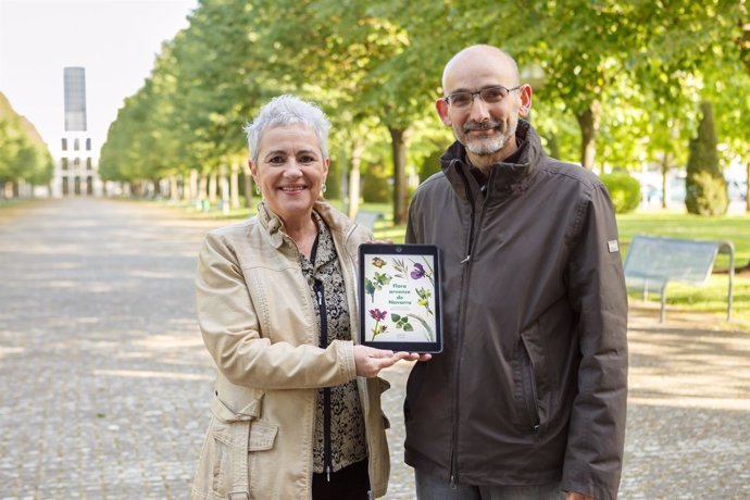 Los autores Mercedes Royuela y Javier Peralta