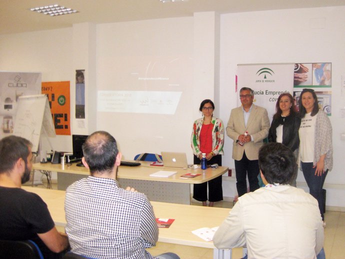 Responsables de Andalucía Emprende en la presentación del Programa Minerva