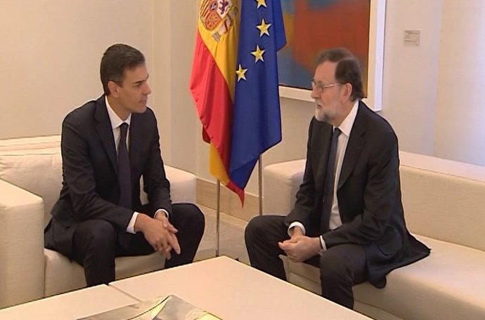 Reunió entre Sánchez i Rajoy després de la investidura de Torra