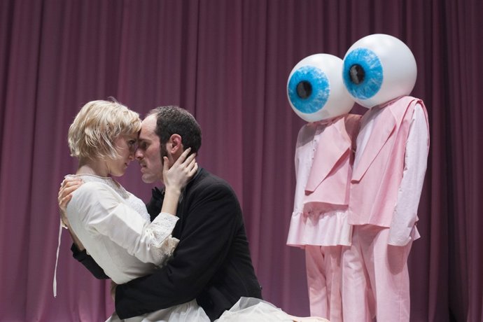 Un momento de 'Sueño de una noche de verano', de Marta Pazos