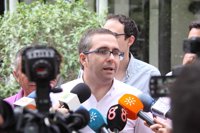 El alcalde de Los Palacios reclama el "cese inmediato" de Maestre en la Diputación ante su condena por Idelpa