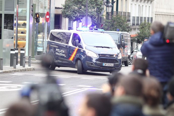 Junqueras arriba en furgó de la Policia al Tribunal Suprem (arxiu)