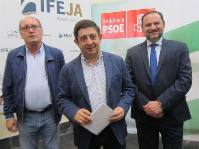 José Luis Ábalos , Francisco Reyes y Juan Cornejo                       