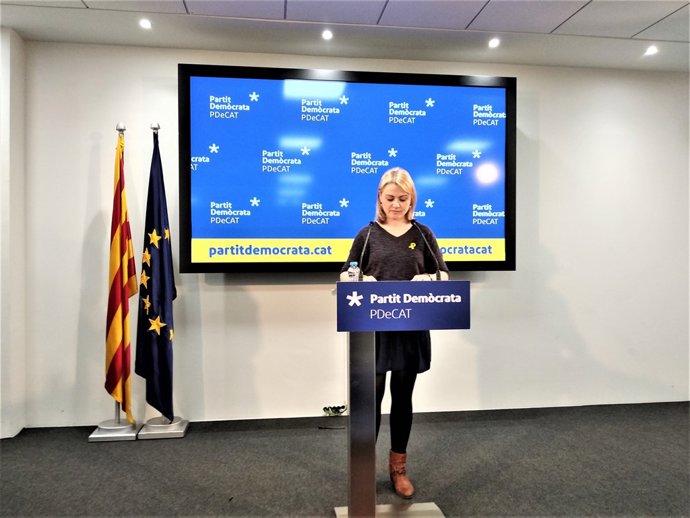 La portaveu del PDeCAT, Maria Senserrich, en roda de premsa 
