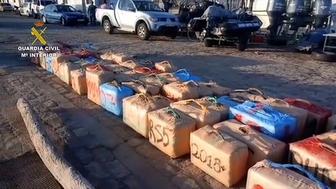 Hachís incautado en Isla Cristina.