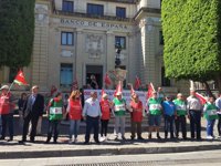 Cadenas humanas y concentraciones en las capitales andaluzas para reclamar pensiones dignas