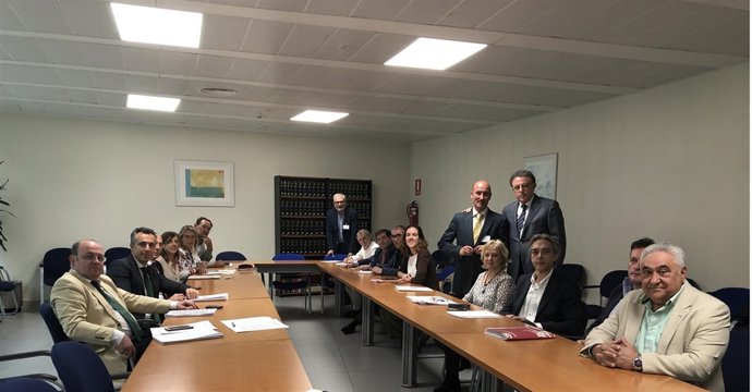 Reunión de la FMM con el director de Emergencias 112, Carlos Novillos