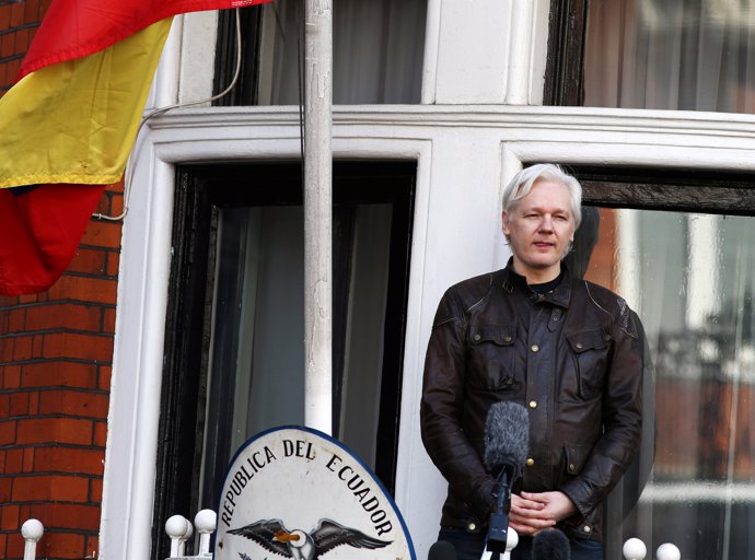 Julian Assange en la Embajada de Ecuador en Londres