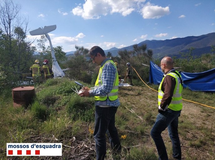 Los Mossos investigan el accidente del ultraligero en La Seu d'Urgell (Lleida)