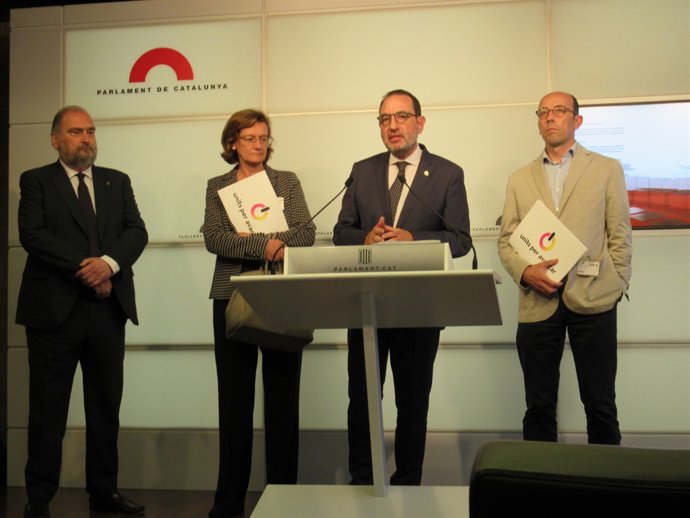 Antoni Duran, Ramon Espadaler, Helena Isábal i Oriol Molins (Units per Avançar)