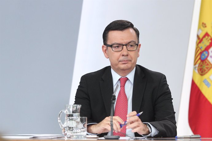 Rueda de prensa del ministro de Economía, Román Escolano, tras el Consejo