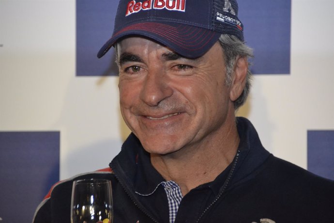 Carlos Sainz al volver de ganar el Dakar 2018