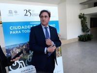 Mariscal pide a la Junta que no olvide que el acuerdo por el ascensor incluye una actuación en los senderos del Huécar