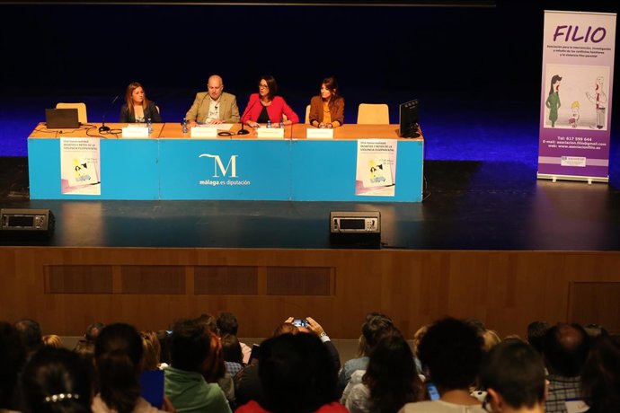 Inauguración jornada sobre el aumento de violencia de padres a hijos Seifip 