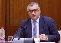 PP acusa a Junta de "permitir gastar dinero de la formación en comilonas" y Carnero reprocha que haga una "cloaca"