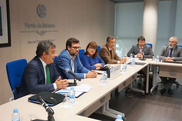 Firma acuerdo Pol Marí 