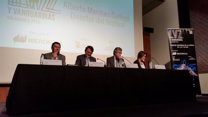El alcalde de Salamanca, Alfonso Fernández Mañueco, presenta 'Luz y Vanguardias'