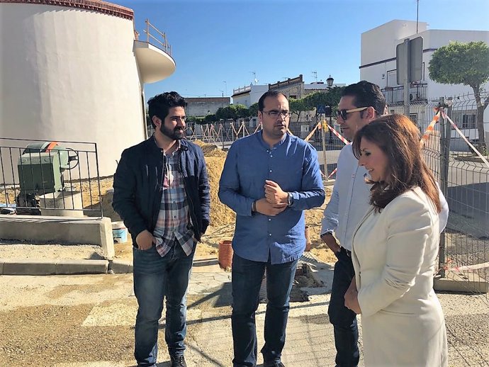 Isabel Moreno, diputada provincial en Cádiz visita obras Profea