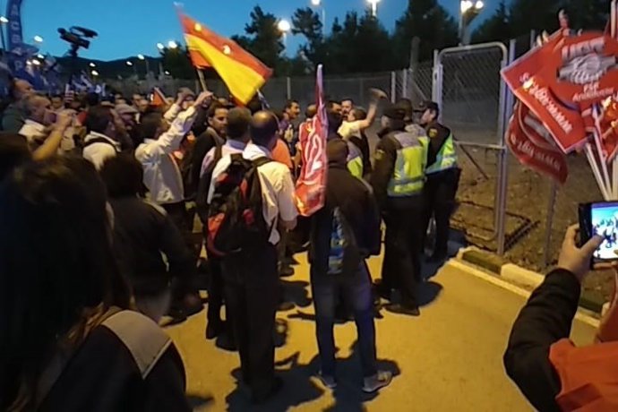 Altercados en la concentración en el acceso de la cárcel de Morón de la Frontera