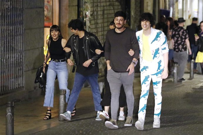 Los concursantes de OT con Los Javis