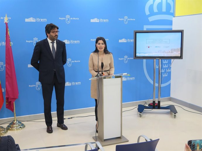 La consejera de Turismo y Cultura, Miriam Guardiola   