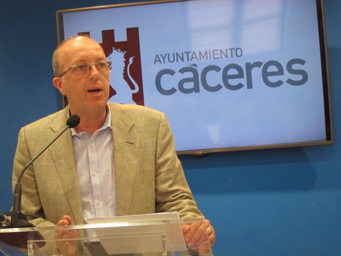 Domingo Expósito, concejal de Recursos Humanos de Cáceres                     