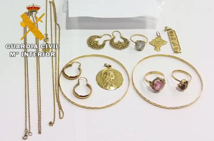 Joyas robadas por los detenidos