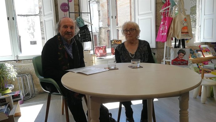 Cesáreo Sánchez e Isabel-Clara Simó en una rueda de prensa