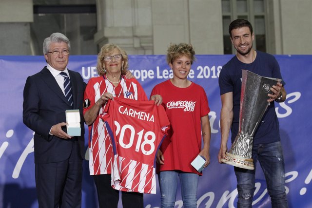 Enrique Cerezo Manuela Carmena Amanda Sampedro Gabi Atlético celebración