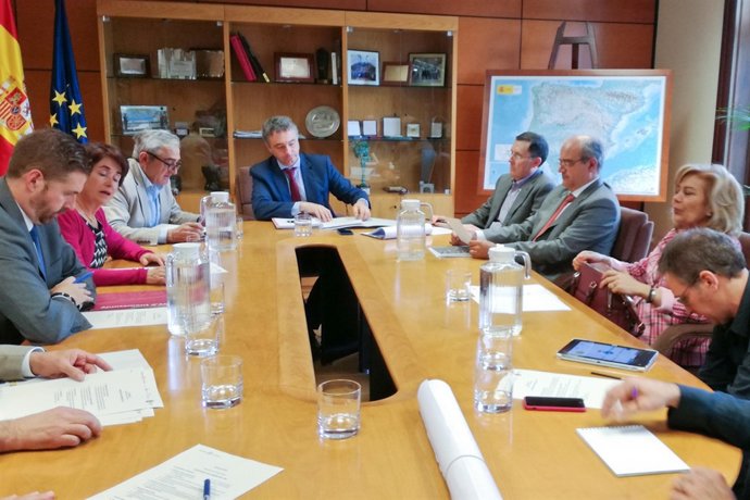 Reunió de municipis catalans amb el dtor.gral.de Carreteres J.Urrecho