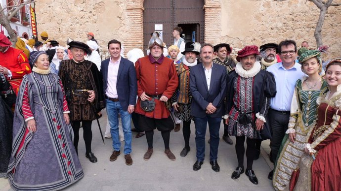 Autoridades asisten al evento 'La paz de Las Alpujarras' 