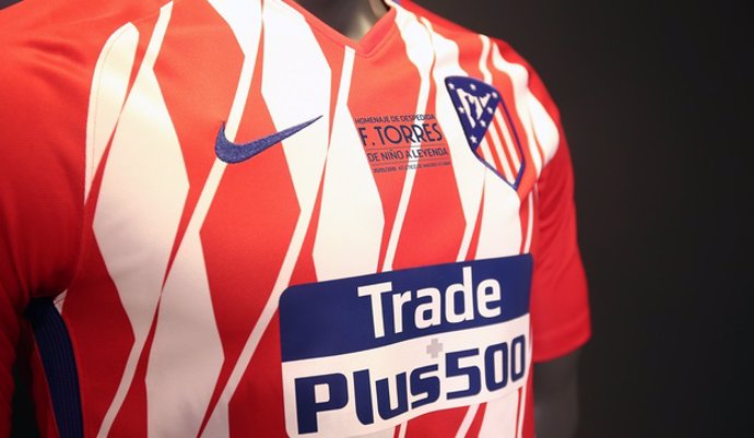 El Atlético lucirá este domingo un parche en honor a Fernando Torres