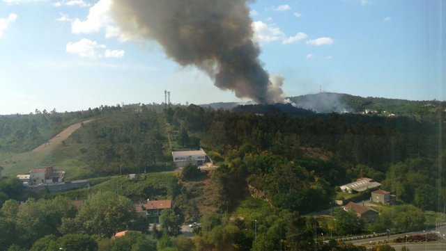 Incendio registrado en la parroquia de Sampaio, en Santiago 