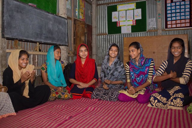 Club de chicas en Bangladesh