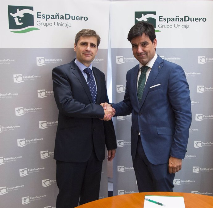 Firma del convenio entre EspañaDuero y SAECA