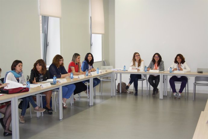 Reunión del Consell de les Dones presidida por Mónica Oltra
