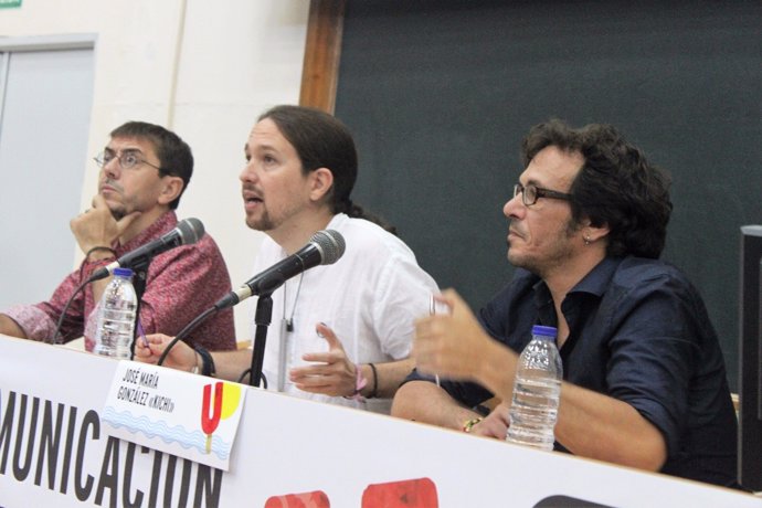 Pablo Iglesias, José María González Kichi y Juan Carlos Monedero