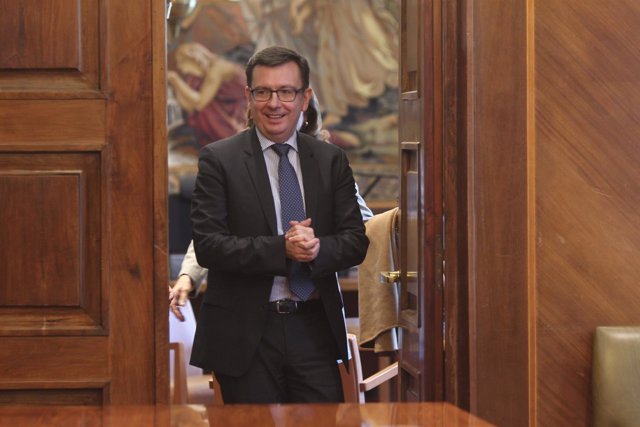 El ministro de Economía, Román Escolano, visita el CSIC