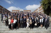 Zoido promete mejoras en Prisiones y descarta beneficios para los presos de ETA al margen de la actual legislación