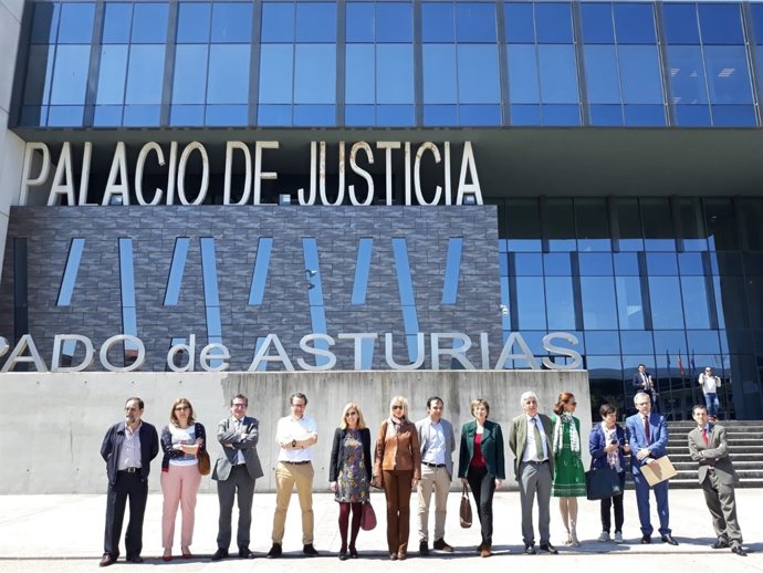 Magistrados, jueces y fiscales durante la huelga judicial