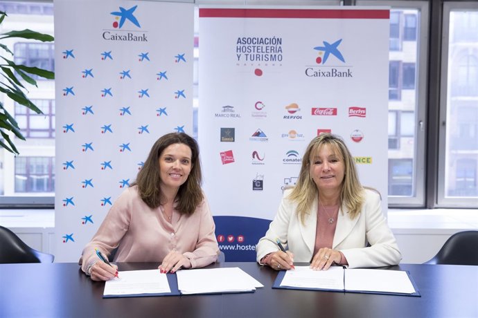 Ana Díez Fontana y Ana Beriáin.