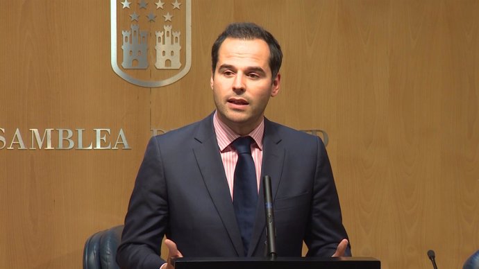 El portavoz de Cs, Ignacio Aguado, en la Asamblea de Madrid
