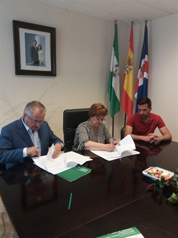 Junta y Ayuntamiento de Santa Bárbara de Casa. 