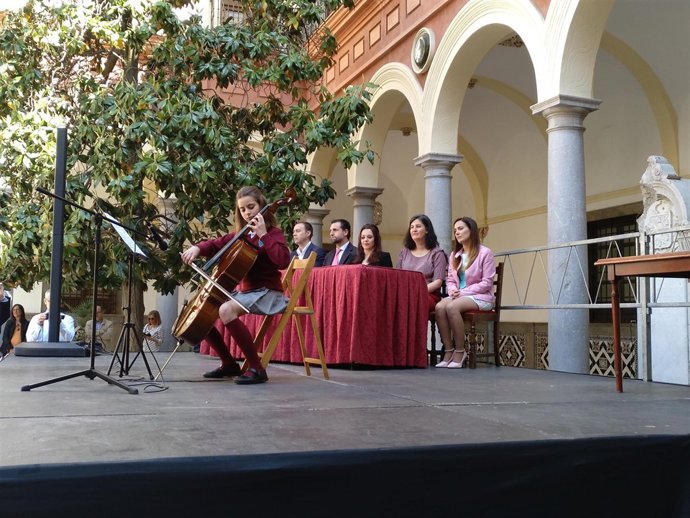 Acto de reconocimiento al alumnado