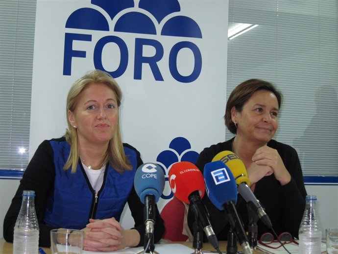 Cristina Coto y Carmen Moriyón.        