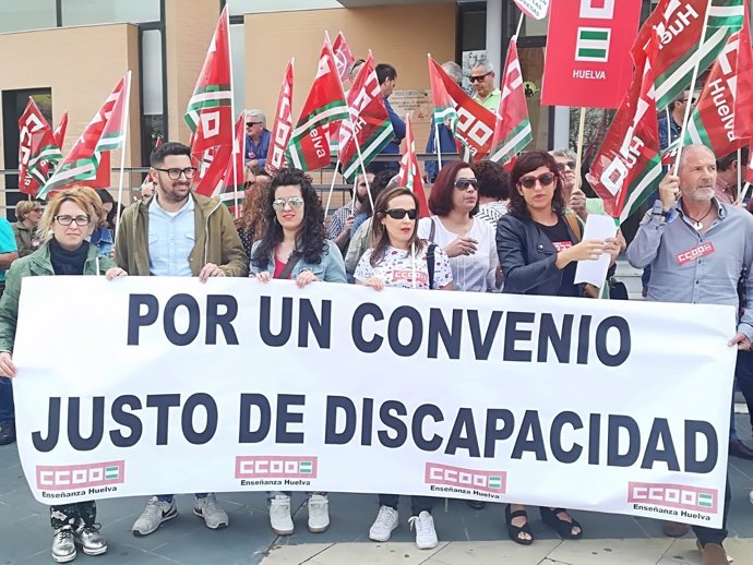 Manifestación de trabajadores del sector de discapacidad