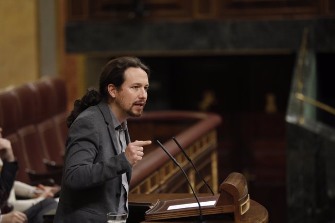 El líder de Podemos, Pablo Iglesias, interviene en el Pleno del Congreso