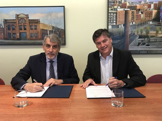 Maurici Olivé (Col·legi d'Economistes) i Antoni Cañete (Pimec)